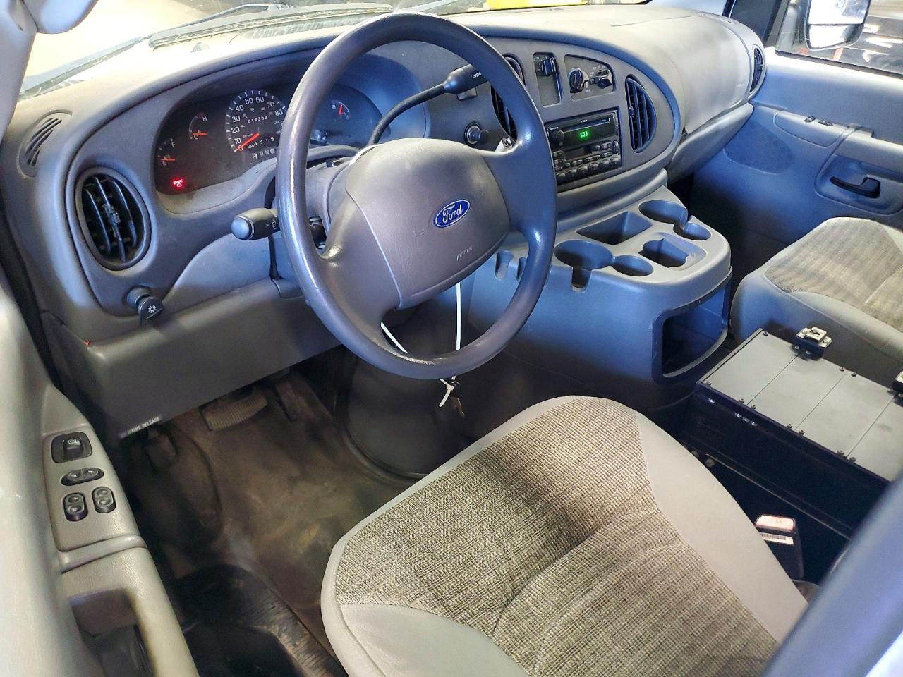 Ford E-350