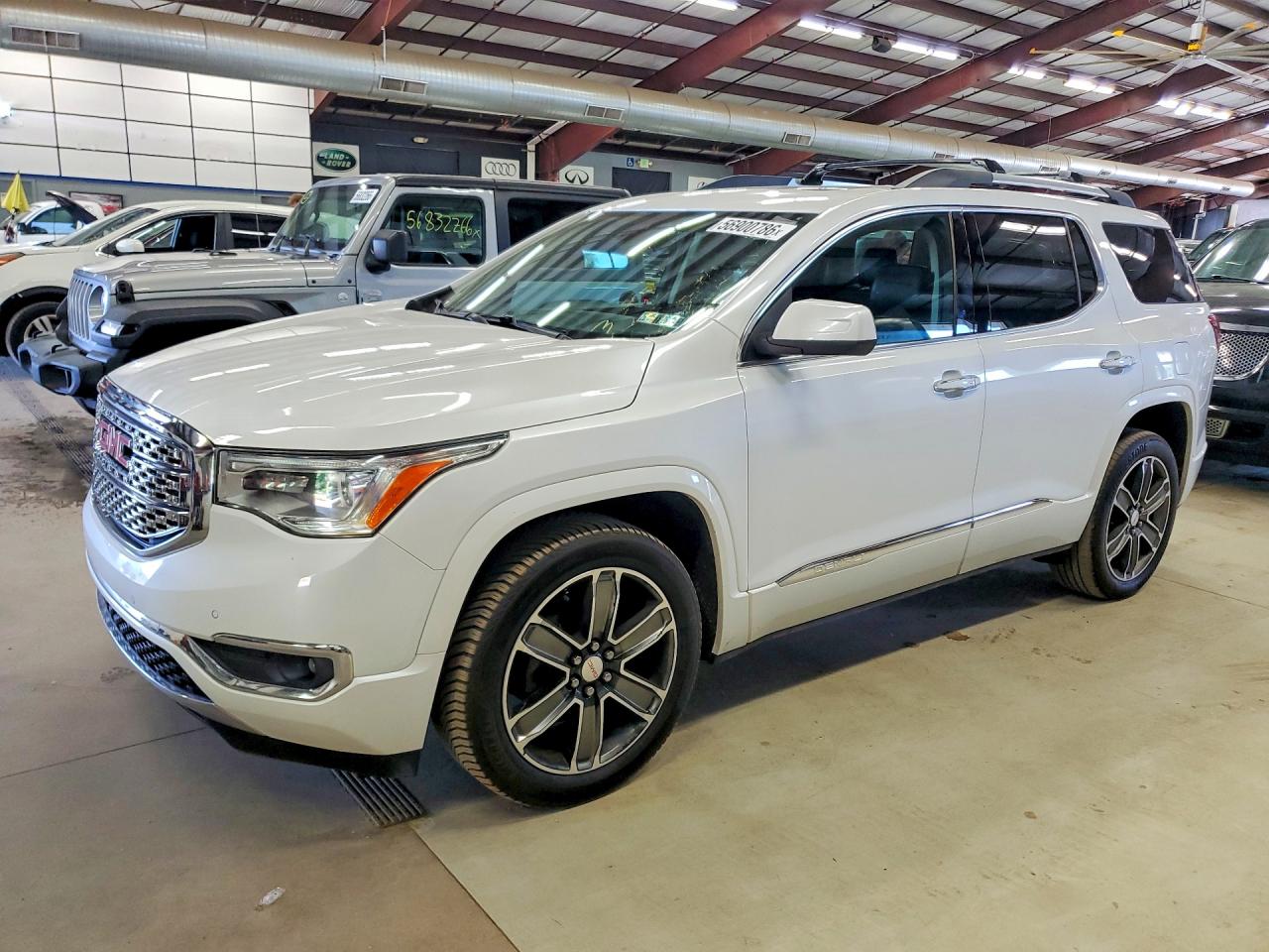 Salvage GMC Acadia Image