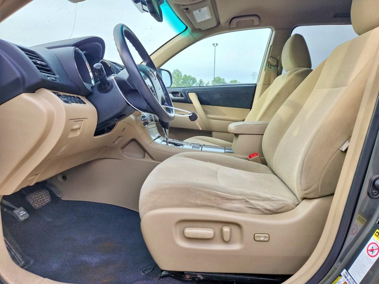 Toyota Highlander Base