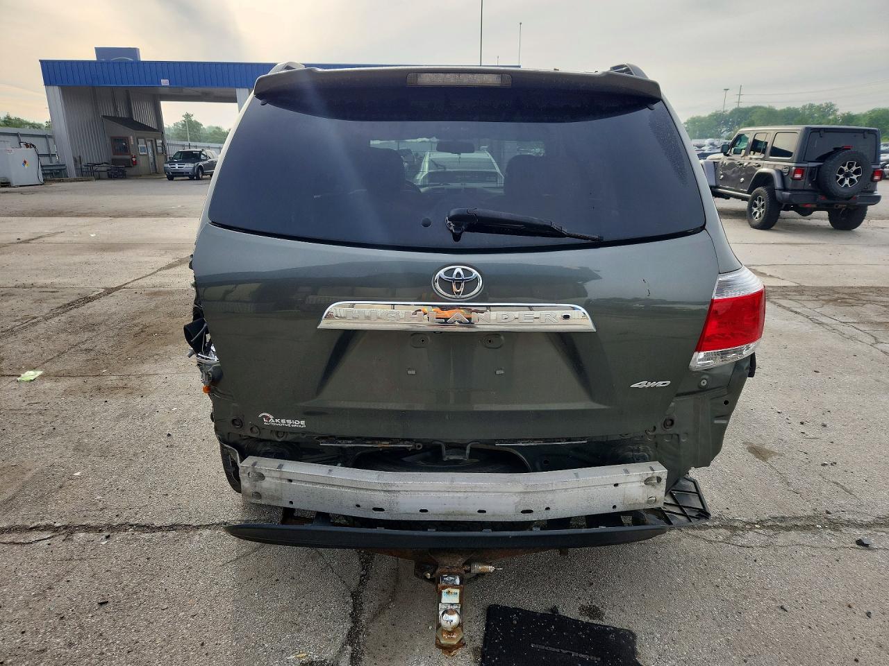 Toyota Highlander Base
