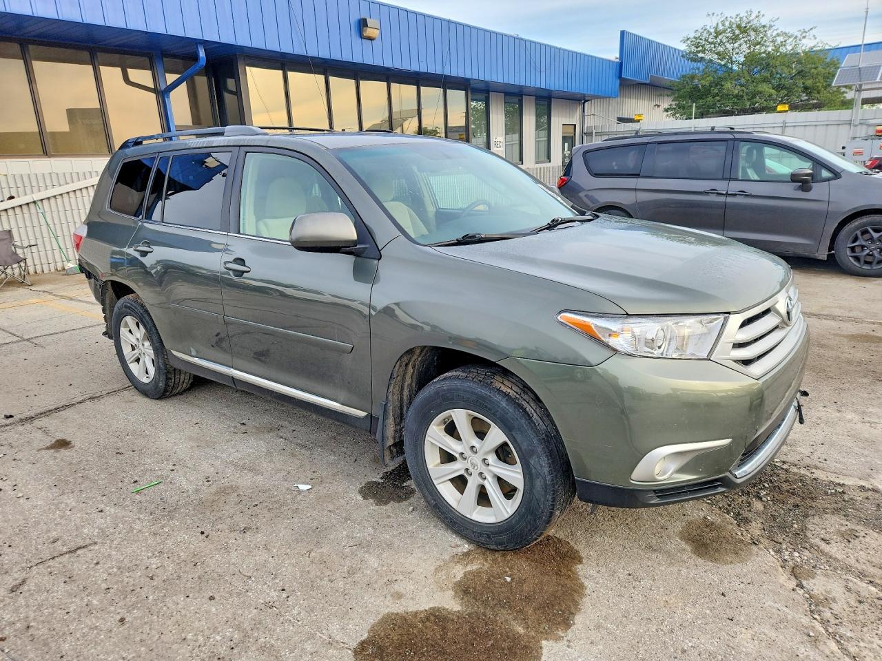 Toyota Highlander Base