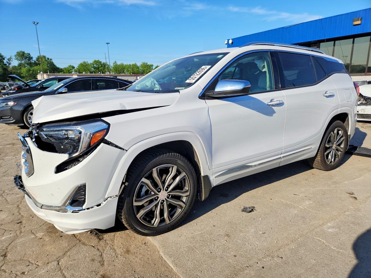 Salvage GMC Terrain Image
