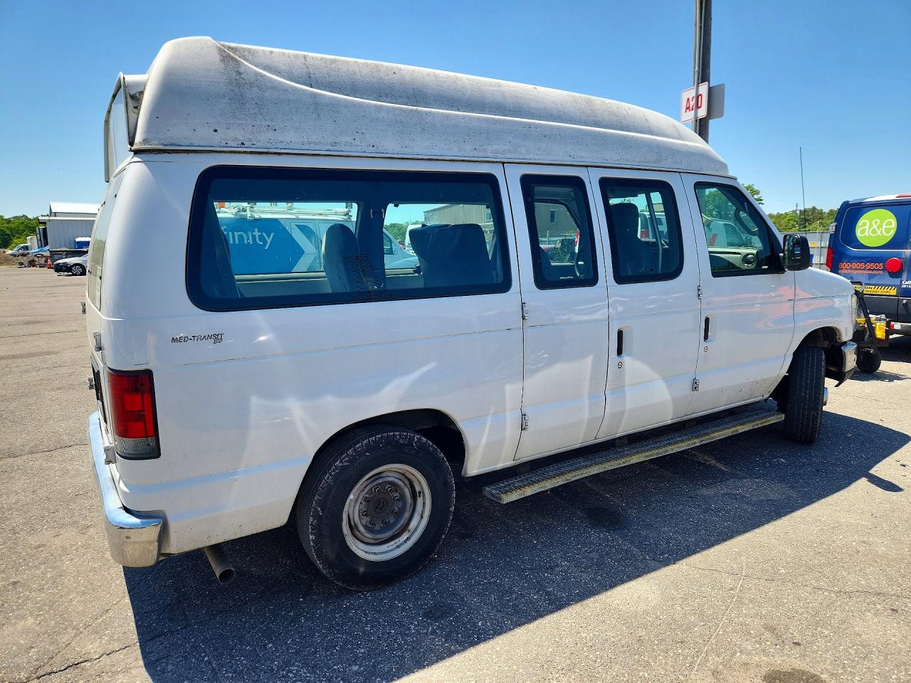 Ford Econoline E150 Van