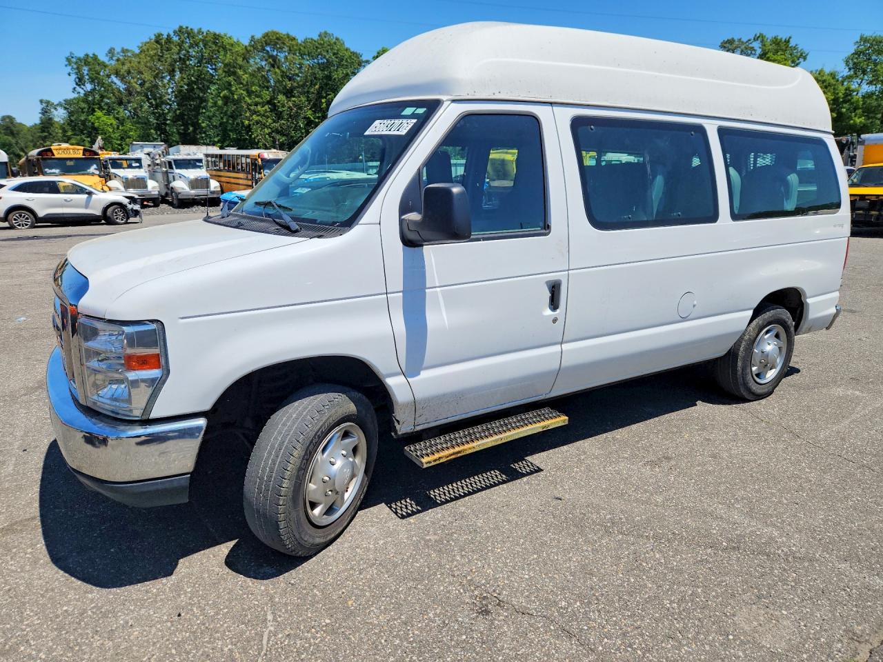Salvage Ford Econoline Image
