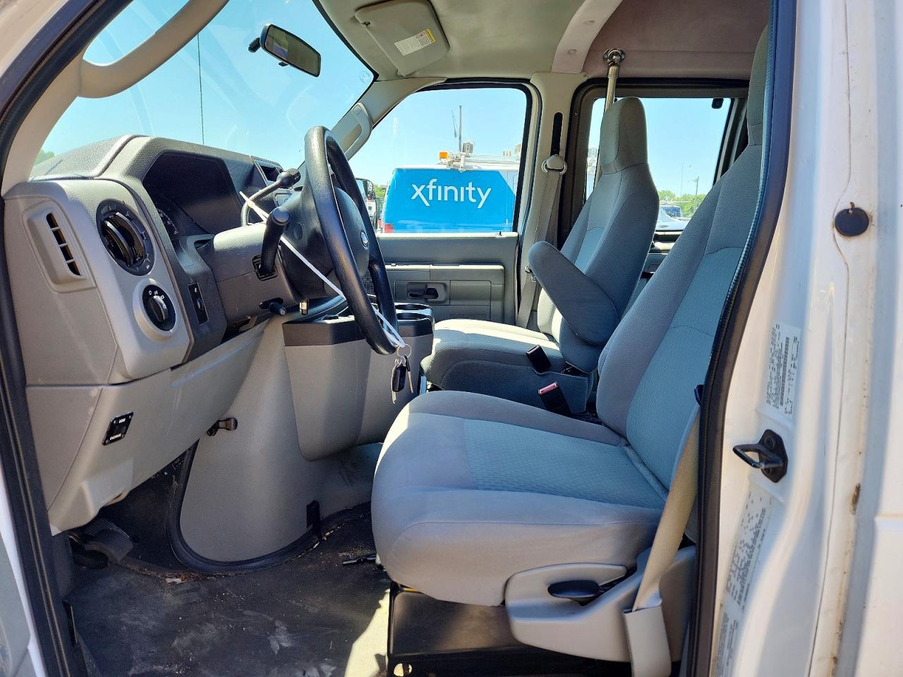 Ford Econoline E150 Van
