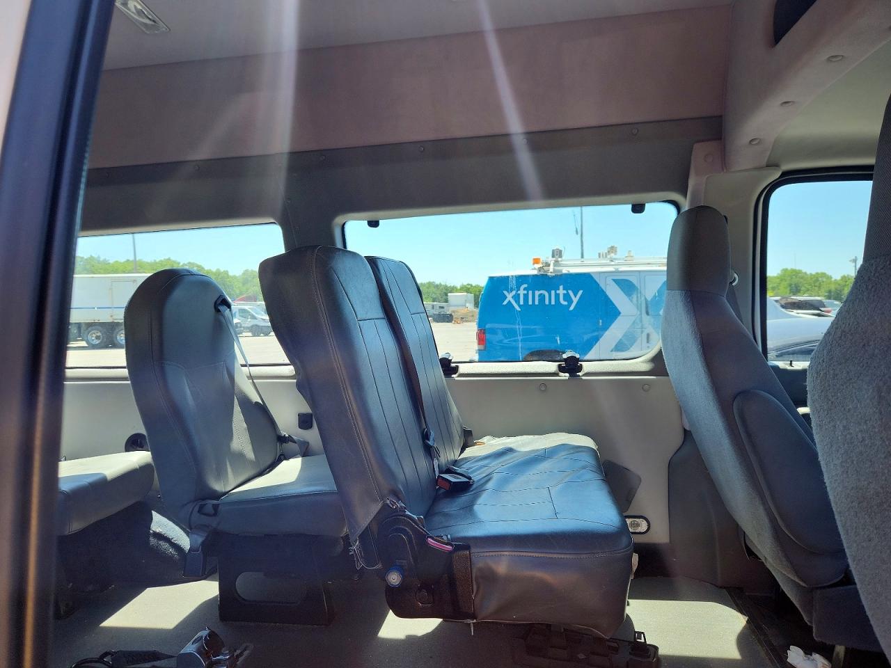 Ford Econoline E150 Van