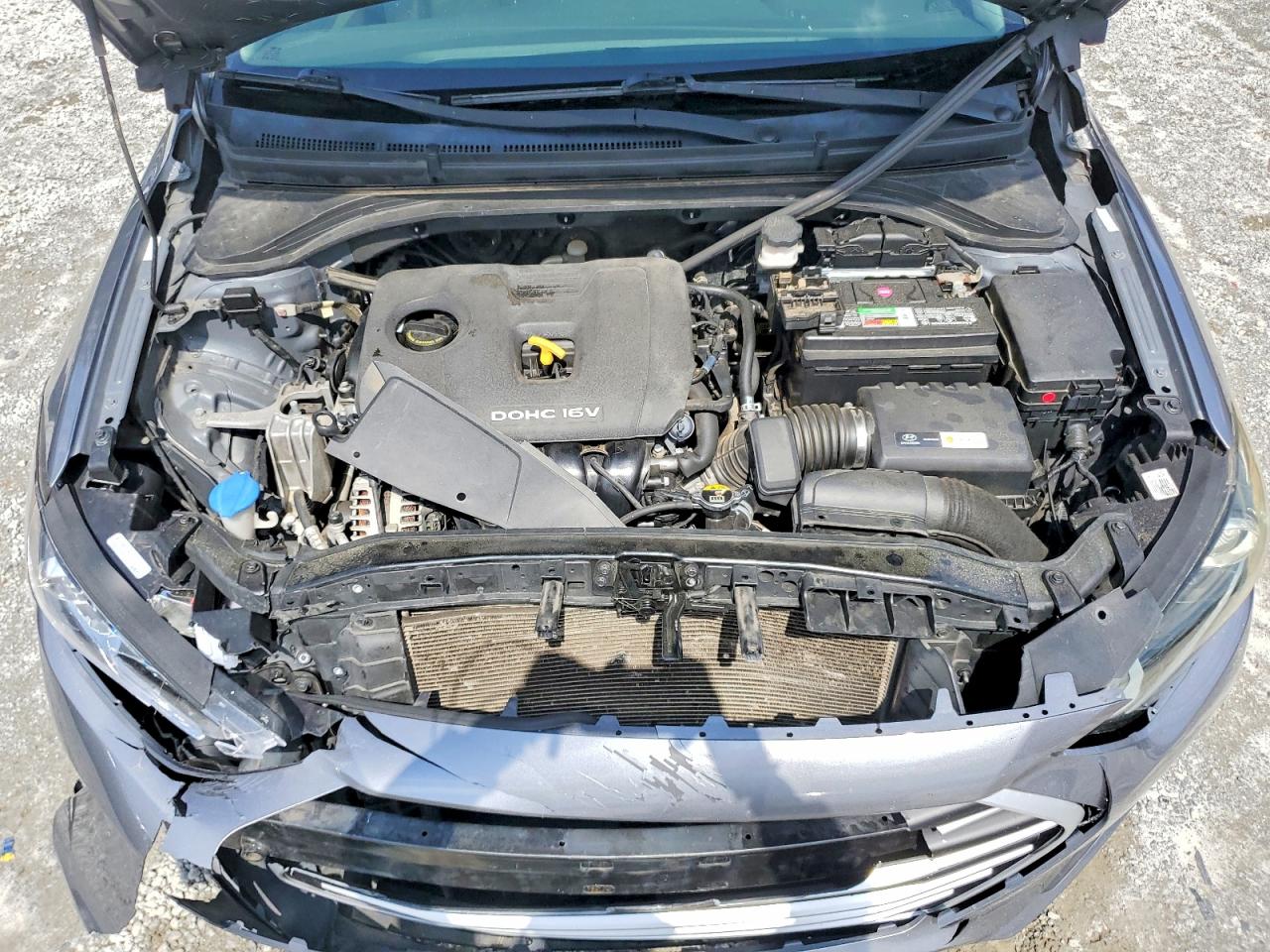 Hyundai ELANTRA Sel