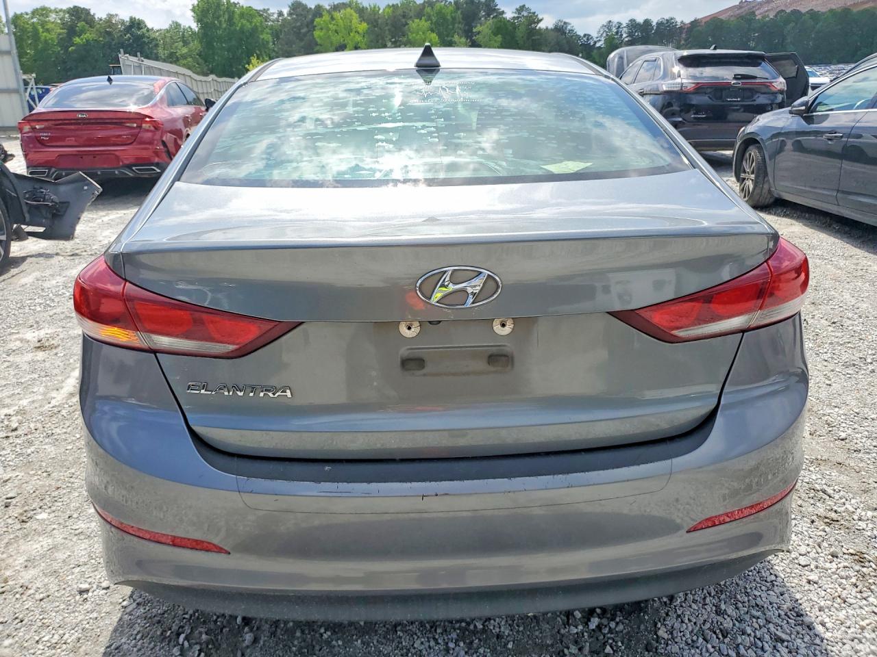 Hyundai ELANTRA Sel