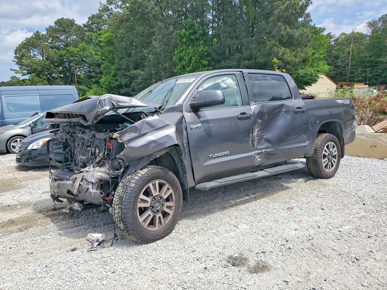 Salvage Toyota Tundra Image