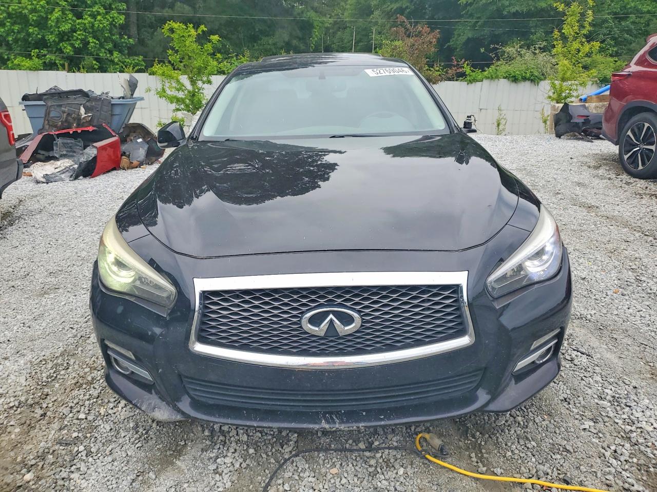 INFINITI Q50 Premium