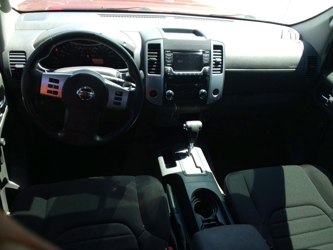 Nissan Frontier S