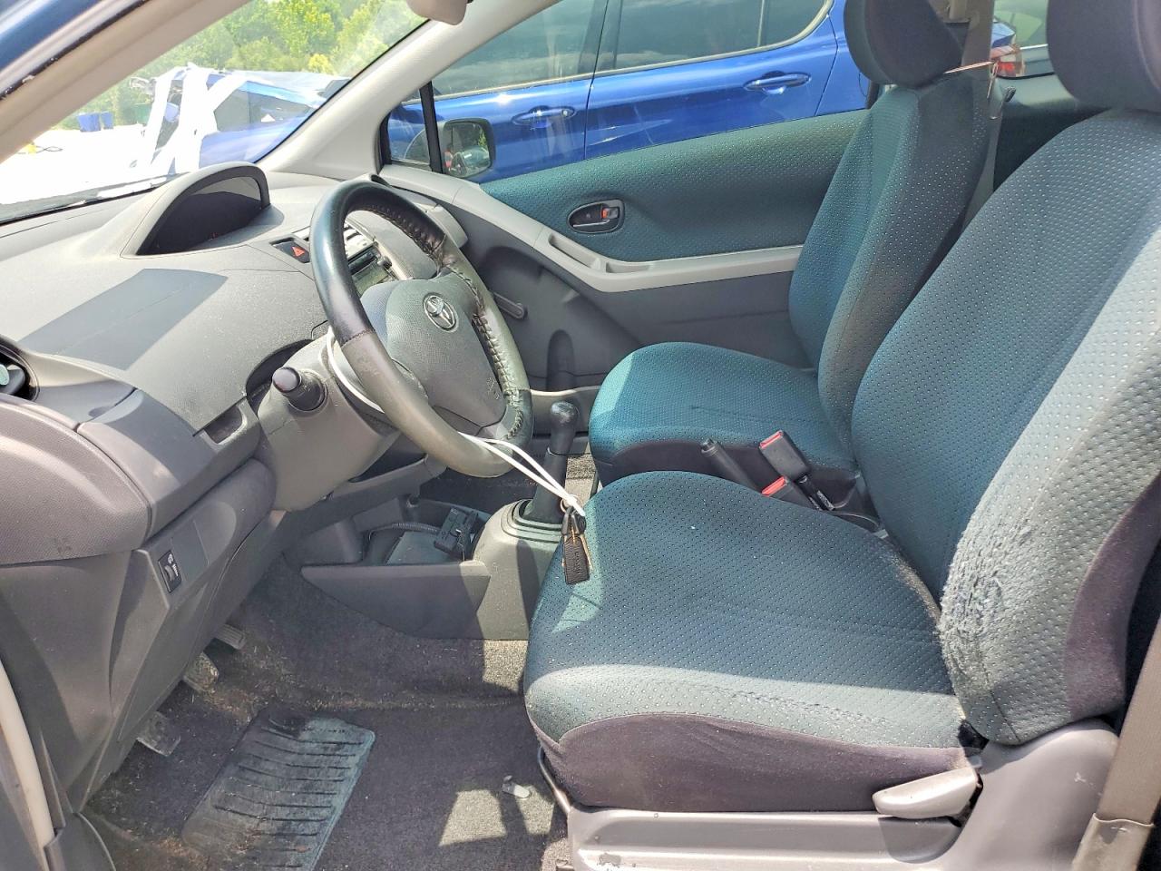 Toyota Yaris Base