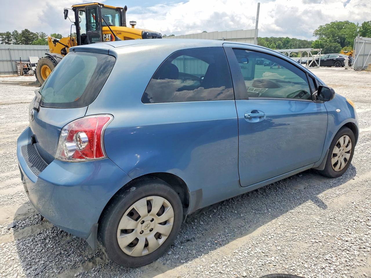 Toyota Yaris Base