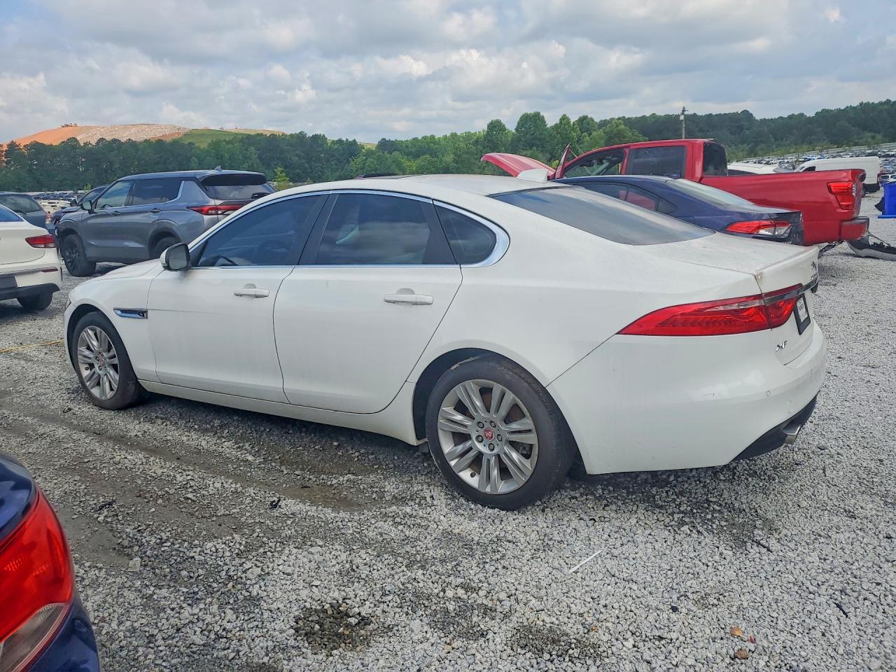 Jaguar XF Premium