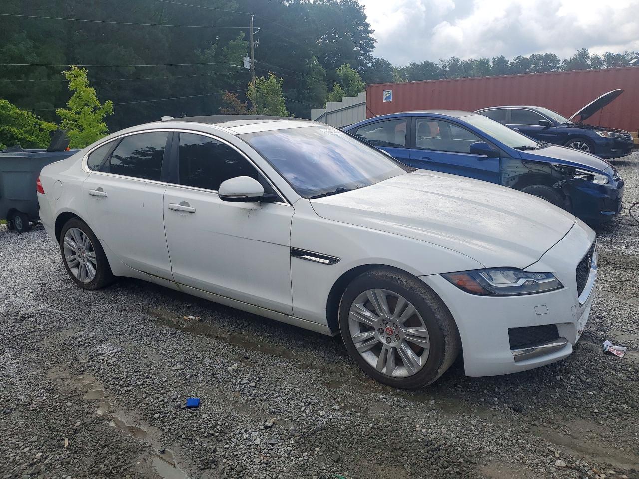 Jaguar XF Premium