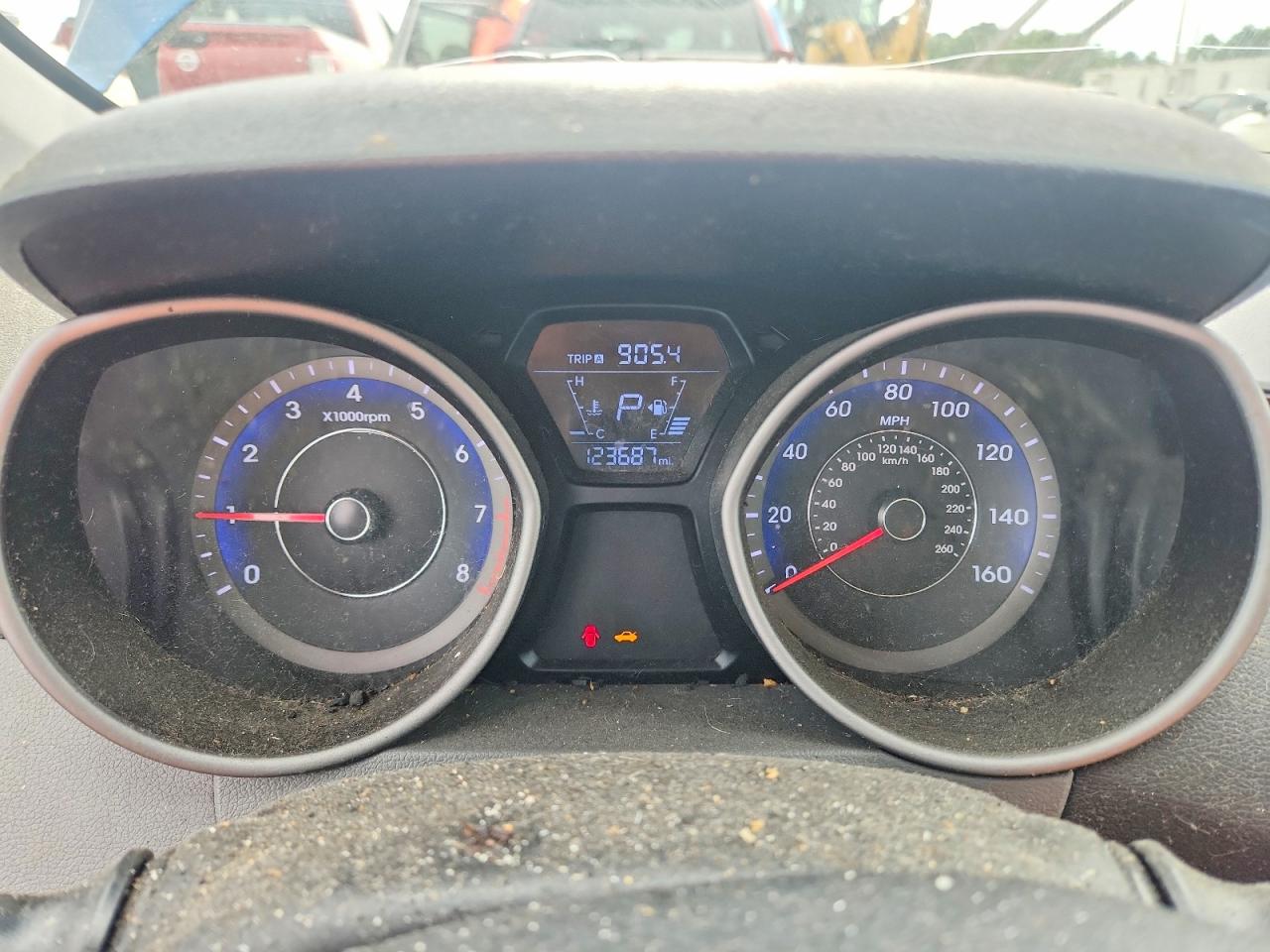 Hyundai ELANTRA Se