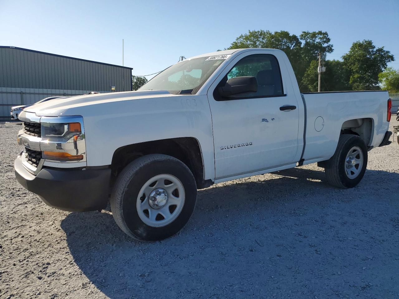 Salvage Chevrolet Silverado Image