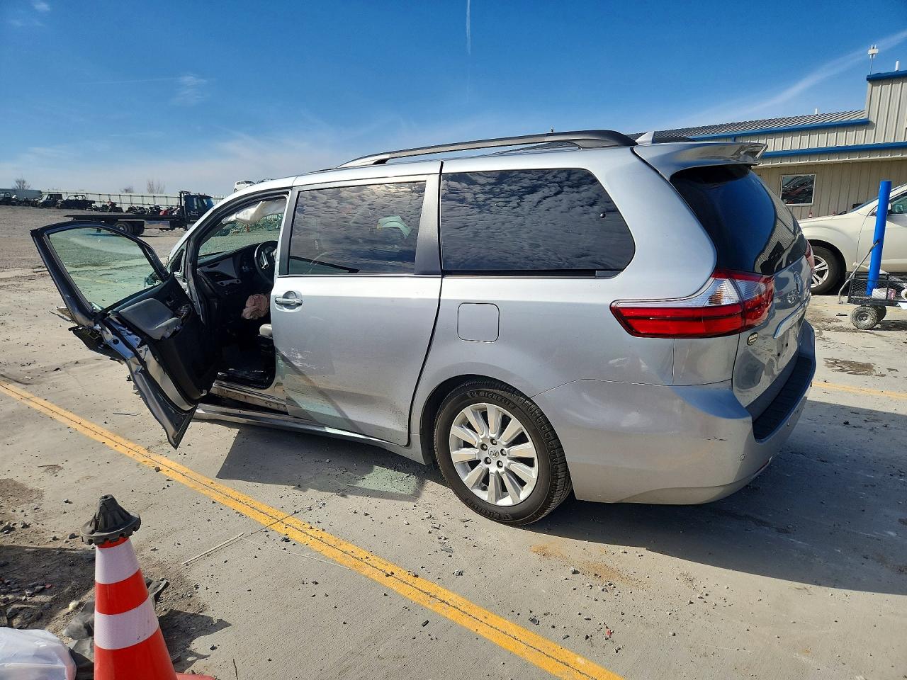 Toyota Sienna Limited Premium 7-passenger