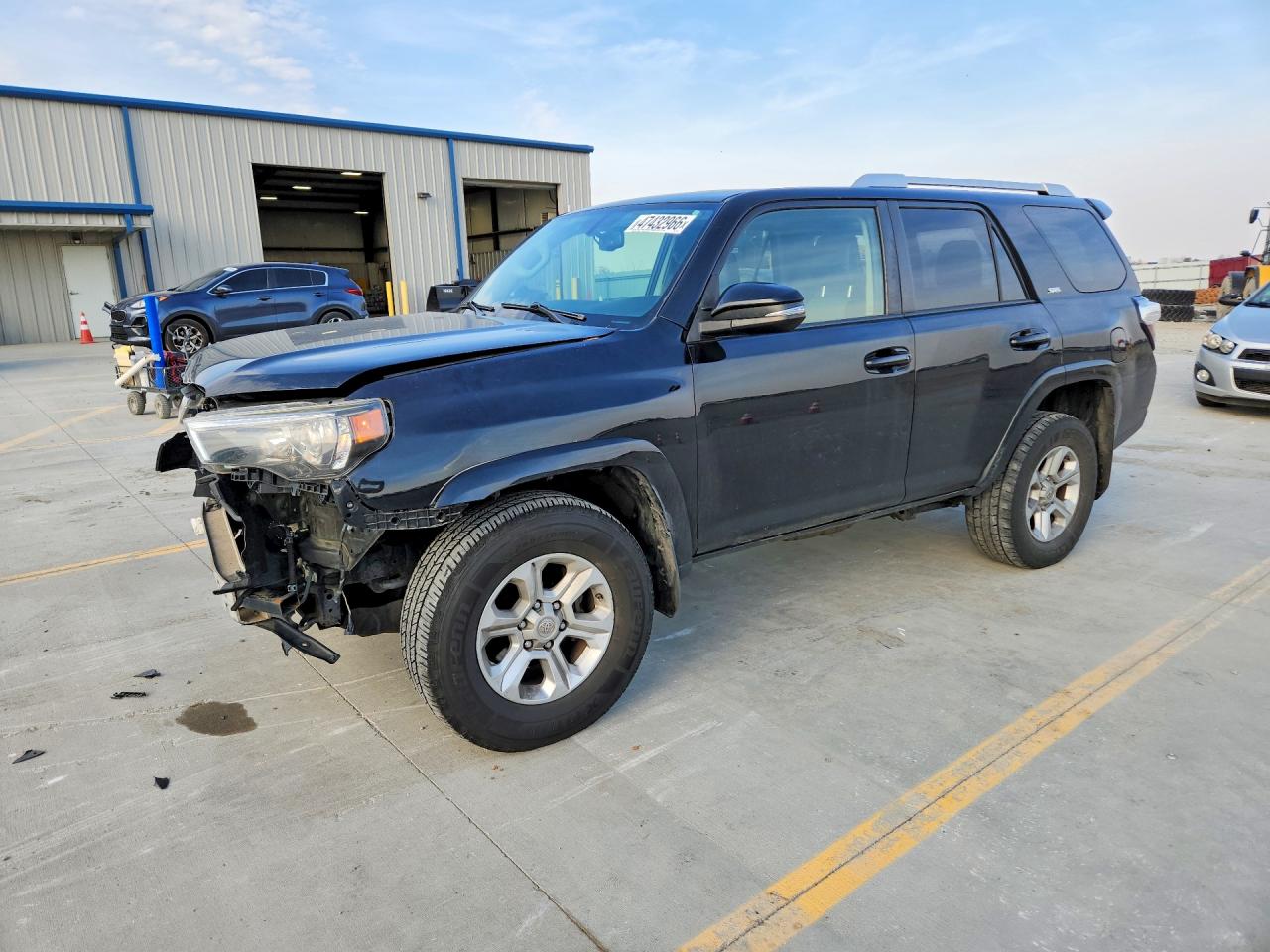 Salvage Toyota 4Runner Image