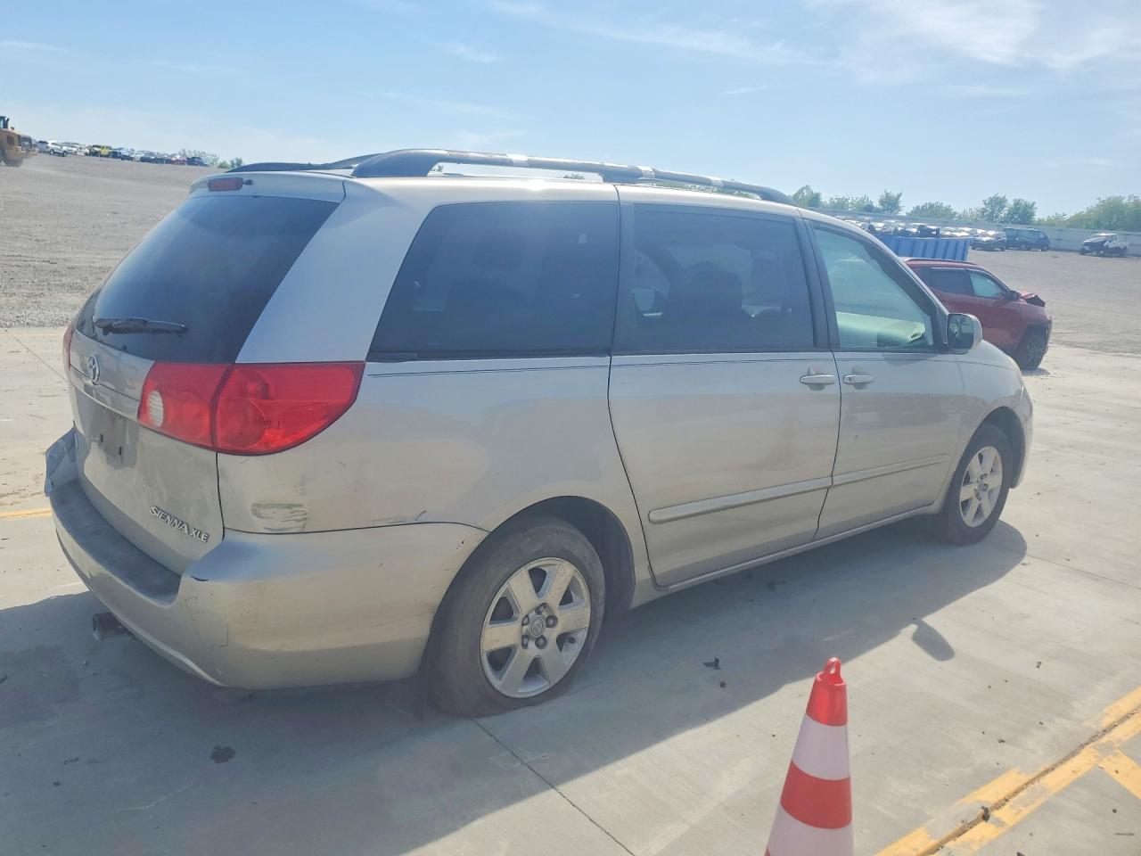 Toyota Sienna Xle 7 Passenger