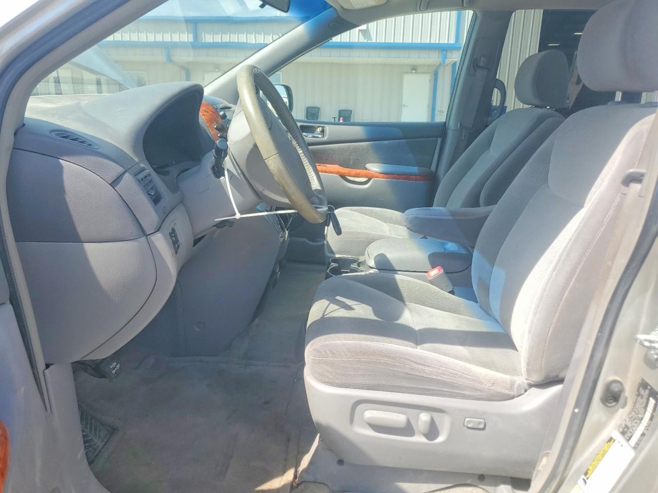 Toyota Sienna Xle 7 Passenger