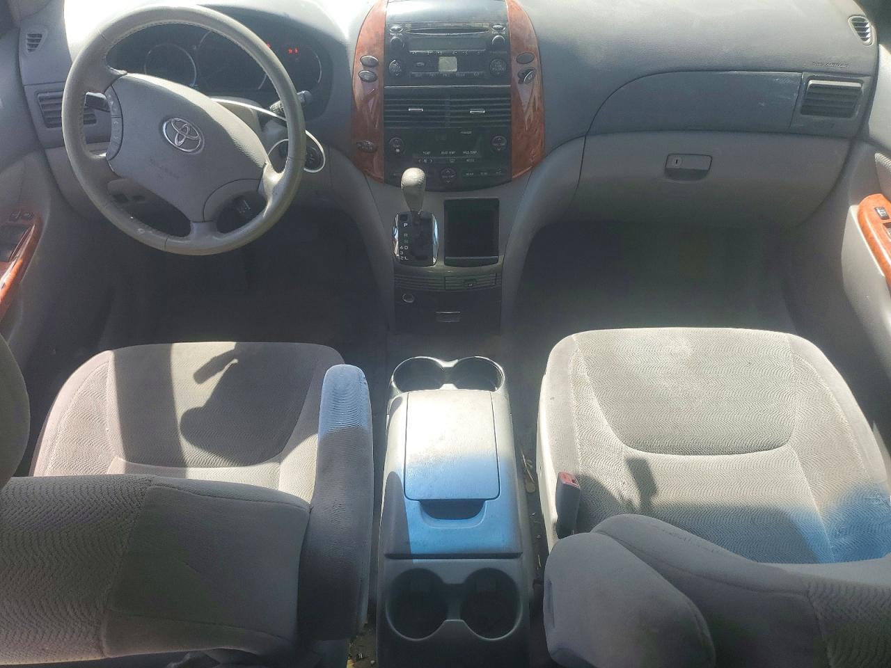 Toyota Sienna Xle 7 Passenger