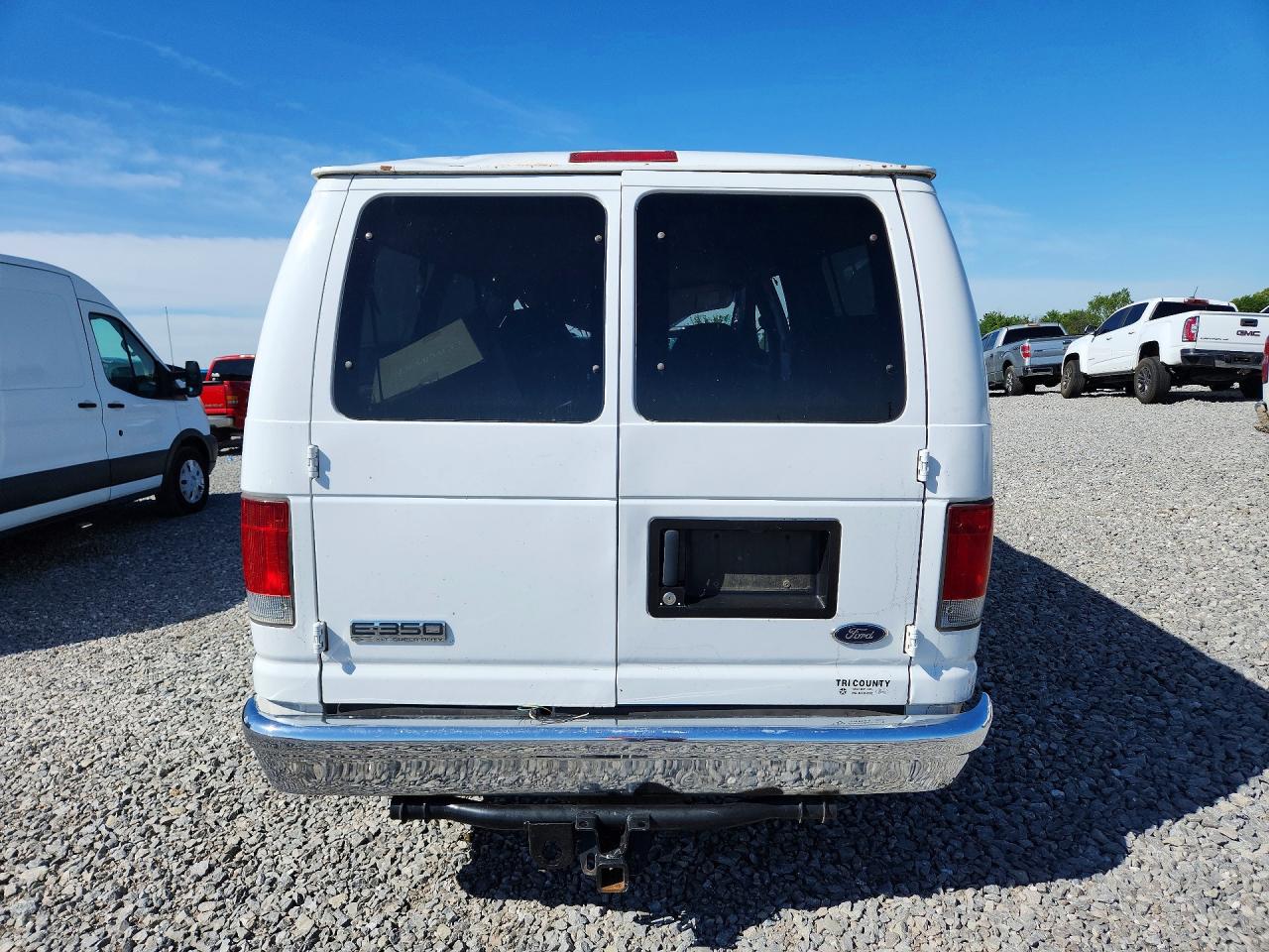 Ford Econoline E350 Super Duty Wagon