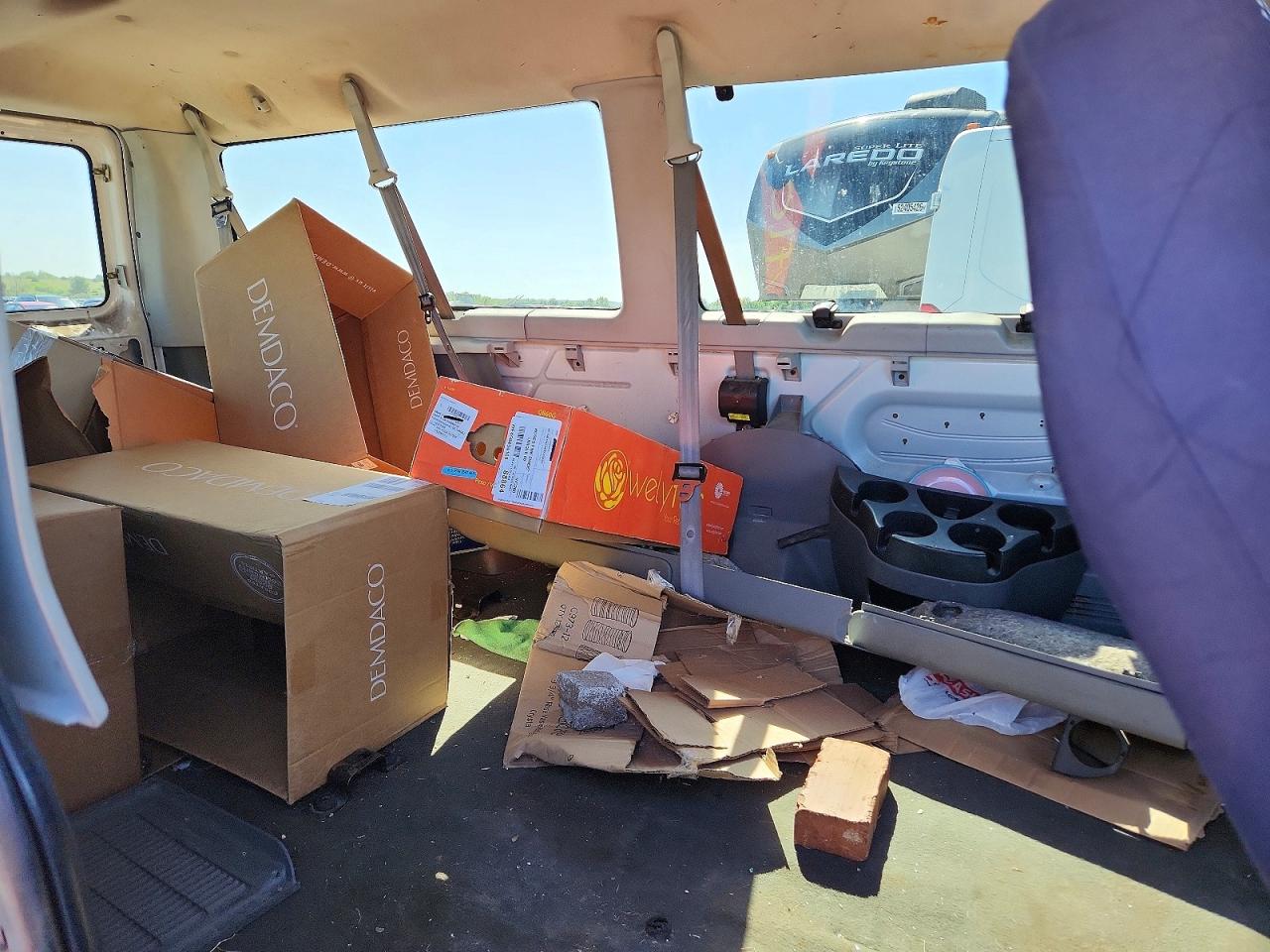 Ford Econoline E350 Super Duty Wagon