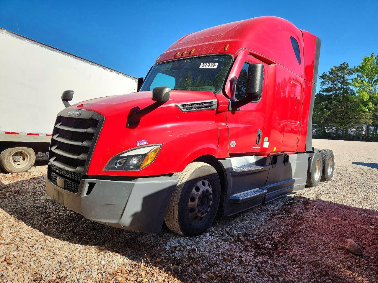 Freightliner Cascadia 126