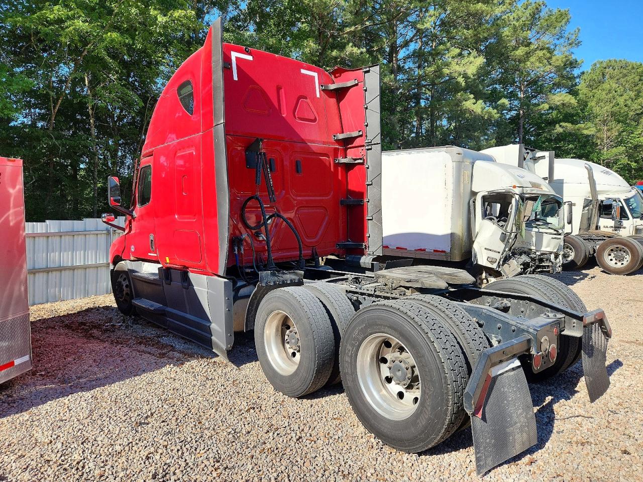 Freightliner Cascadia 126