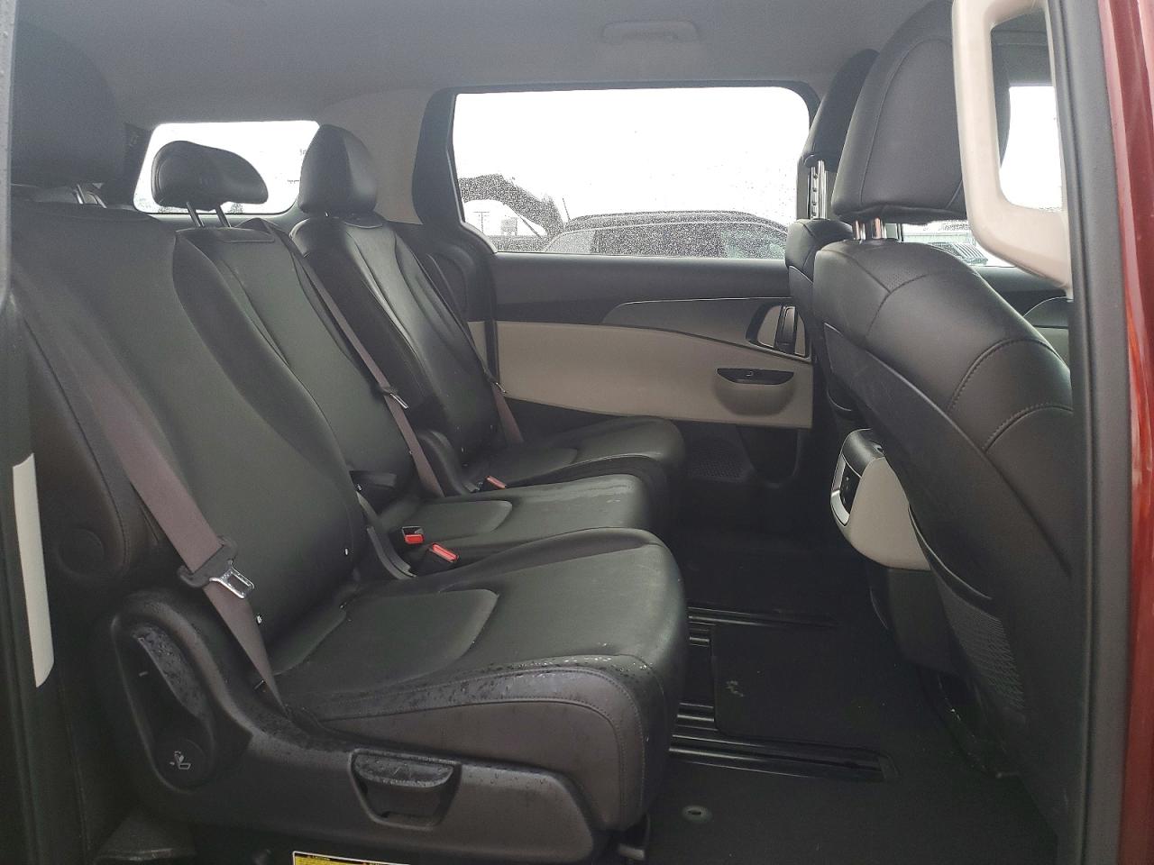 Kia Carnival Lx