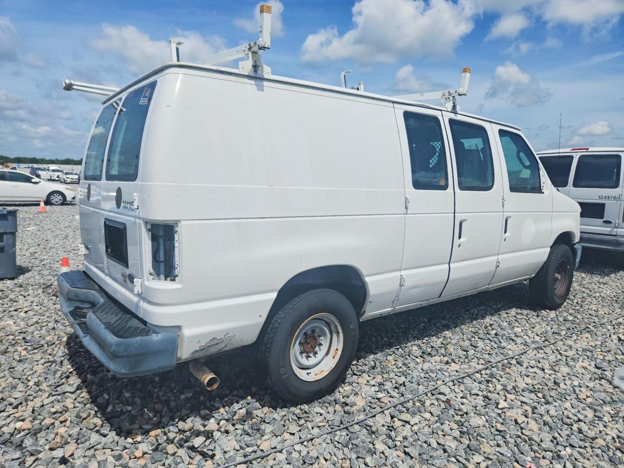 Ford Econoline E350 Super Duty Van