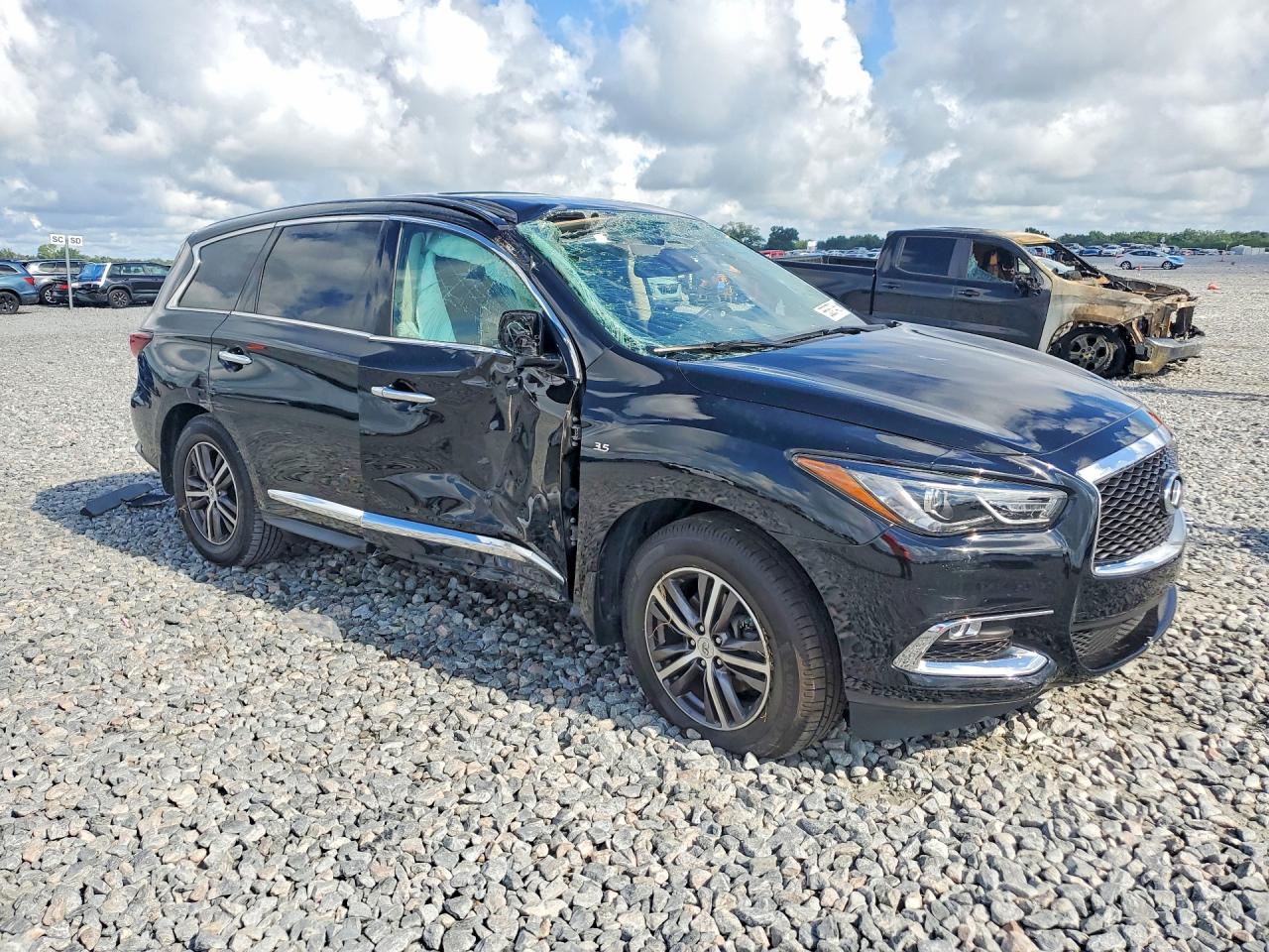 INFINITI Qx Pure