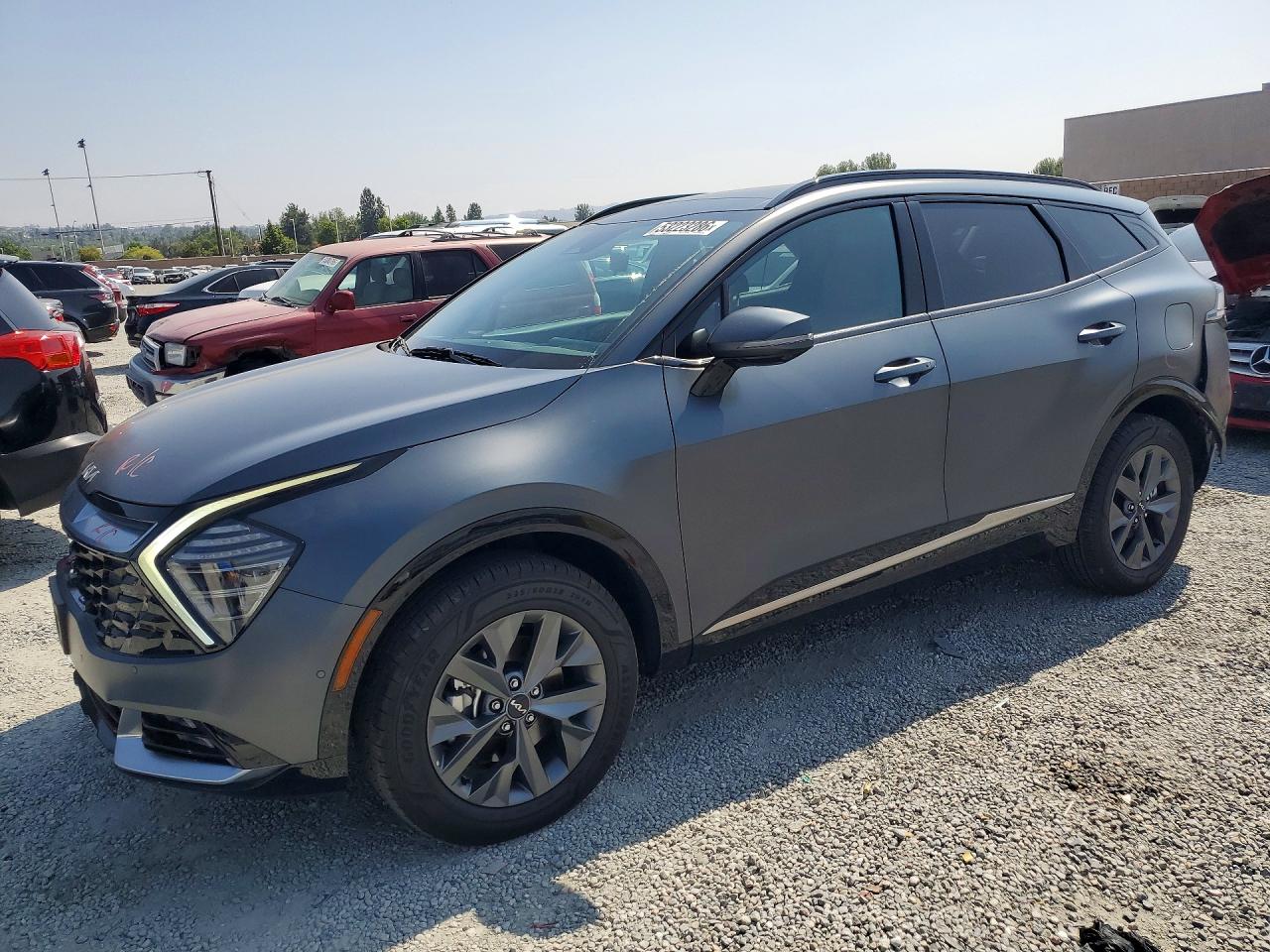 Salvage Kia Sportage Image