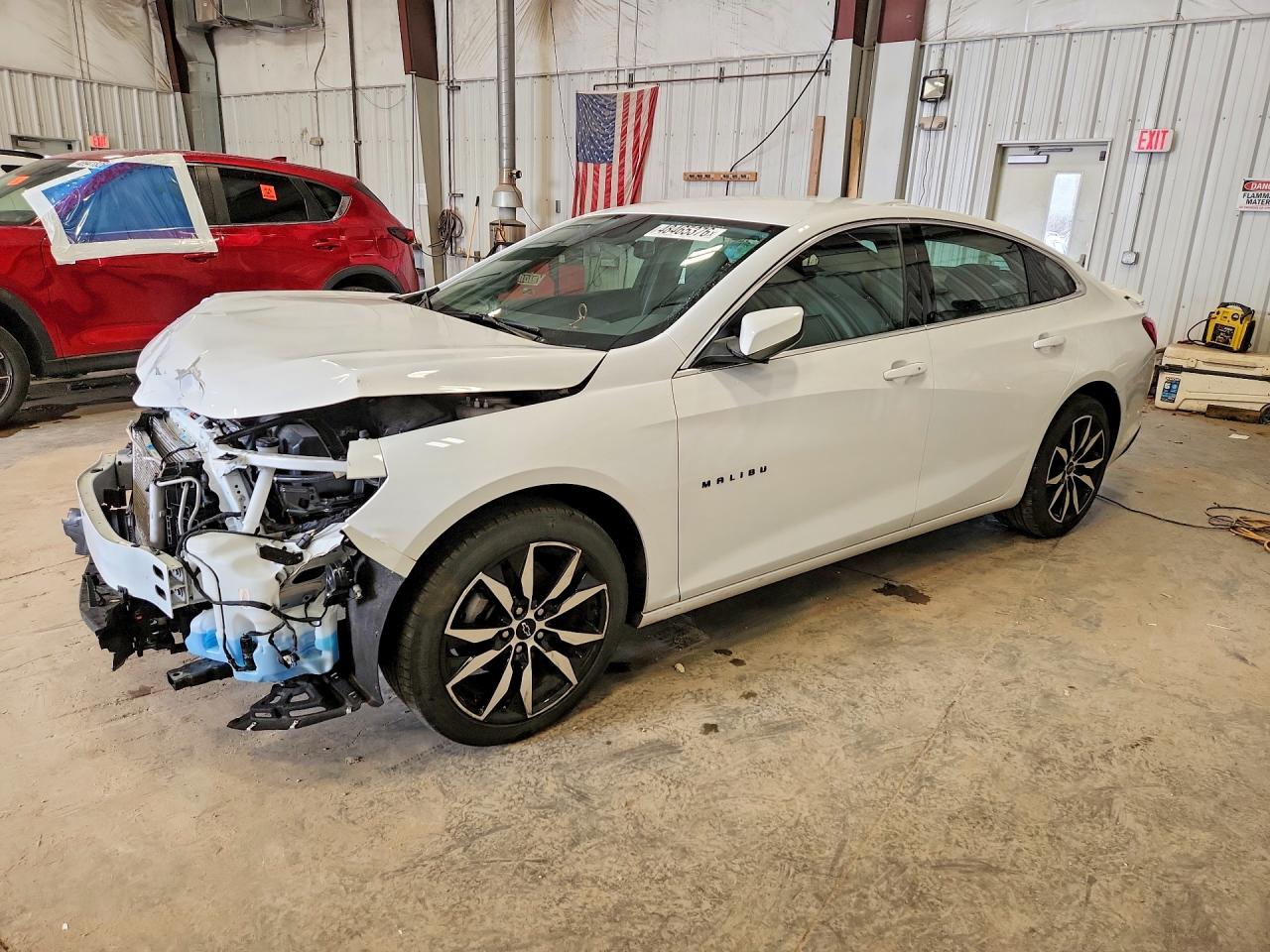 Salvage Chevrolet Malibu Image