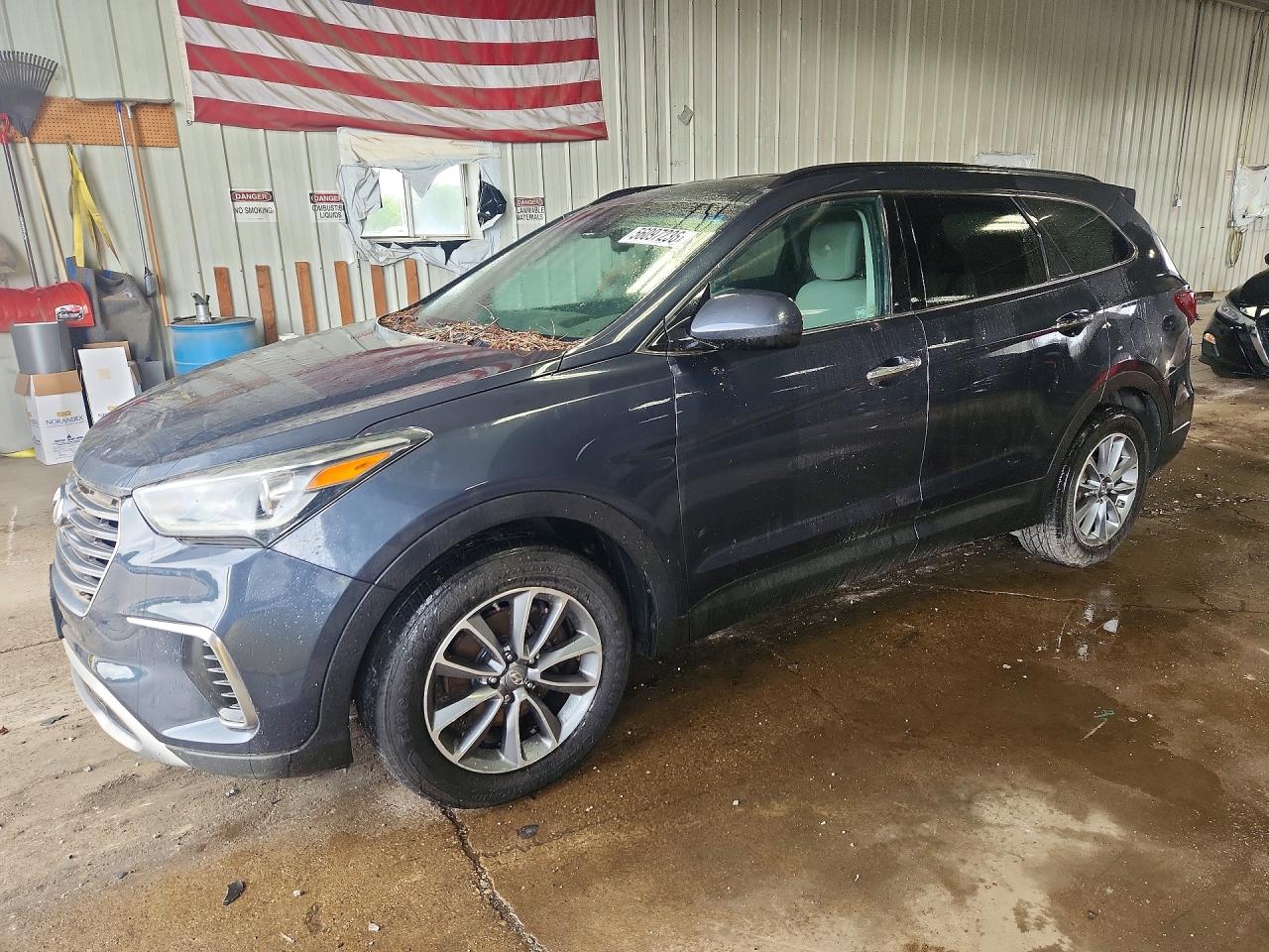 Salvage Hyundai SANTA FE Image