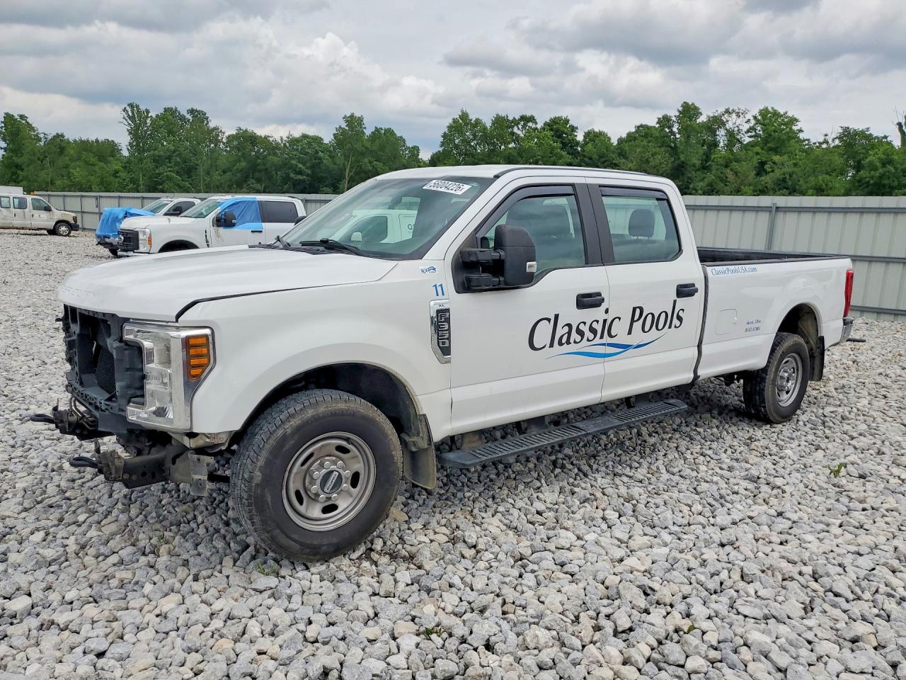 Salvage Ford F-350 Image