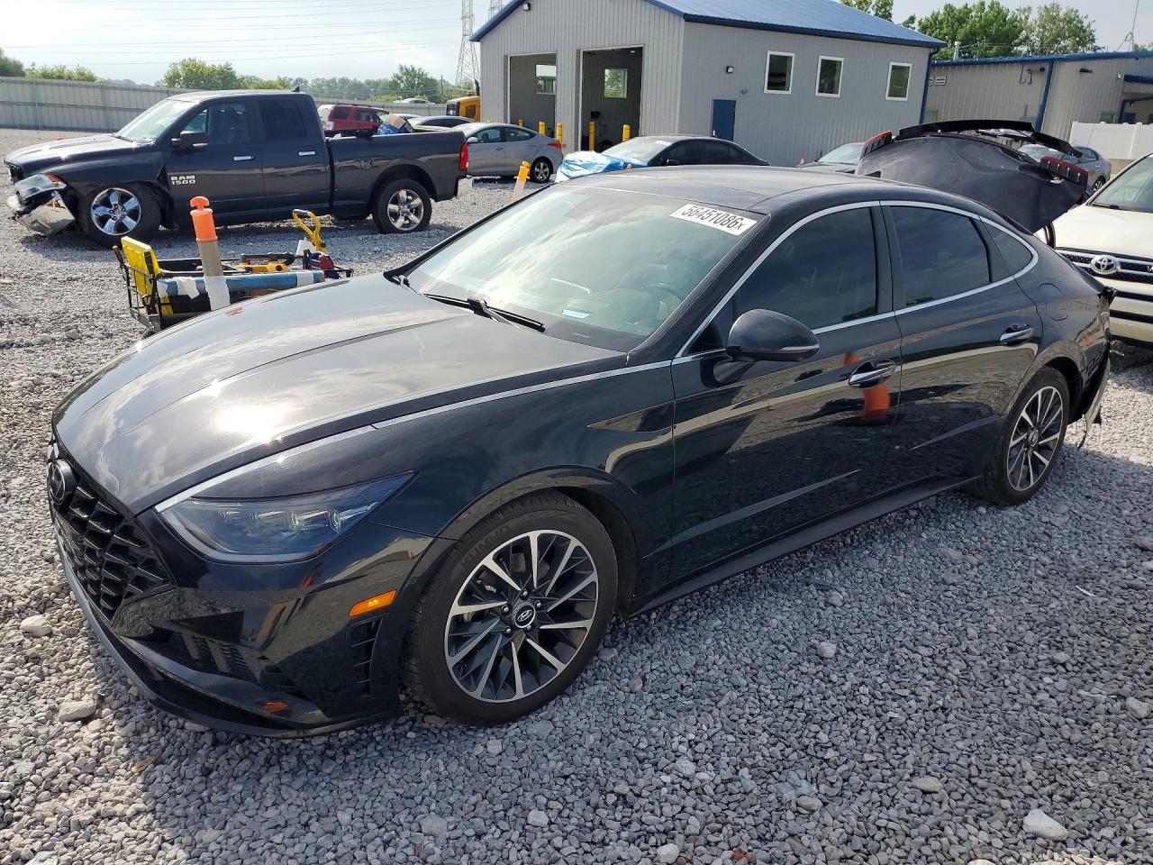 Salvage Hyundai SONATA Image