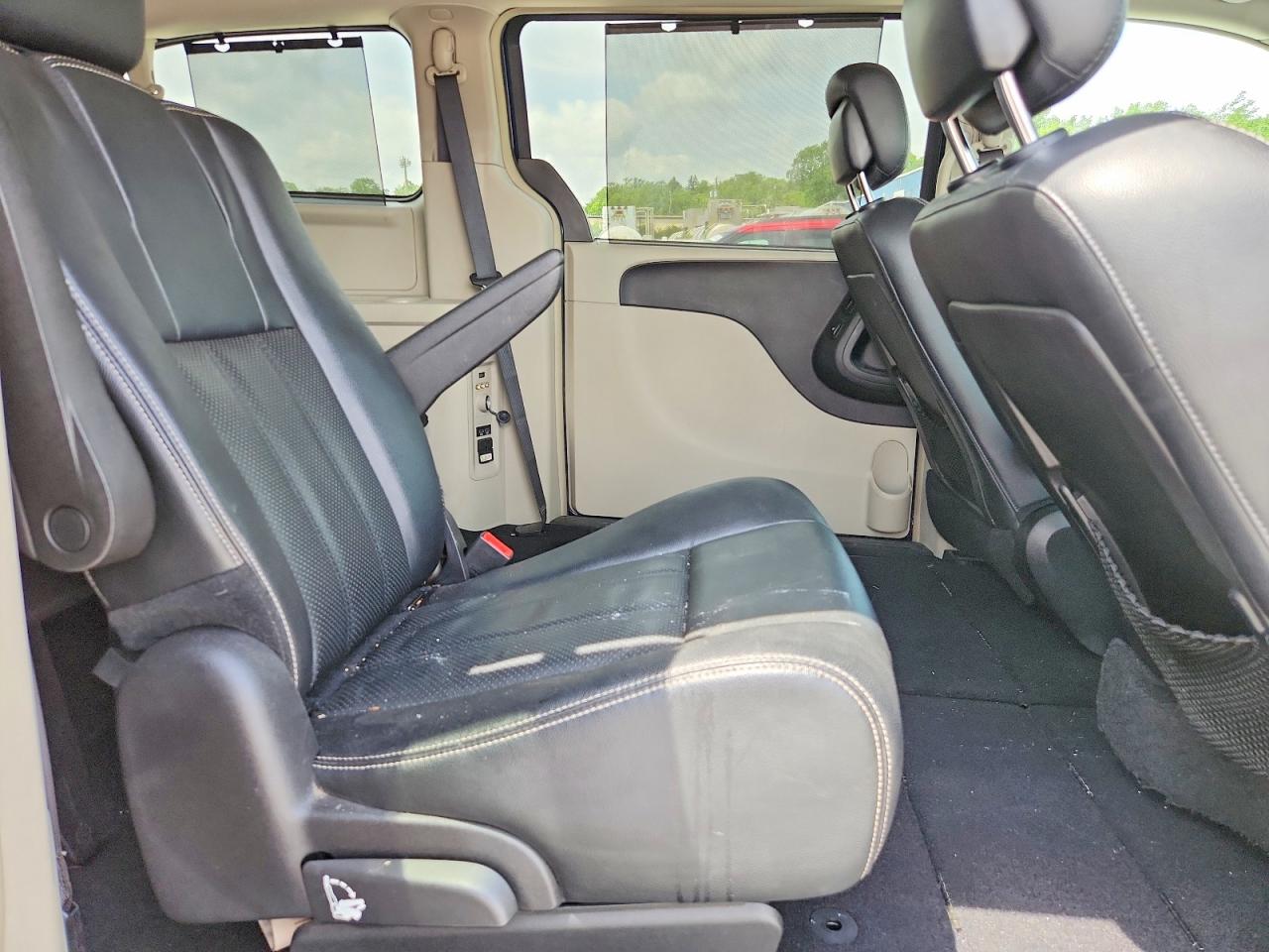 Chrysler Minivan Touring L