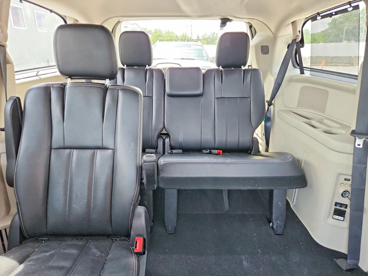 Chrysler Minivan Touring L