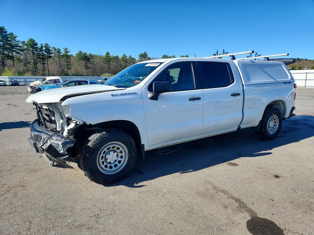 Salvage Chevrolet Silverado Image