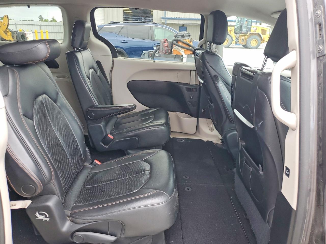 Chrysler Pacifica Touring L Plus