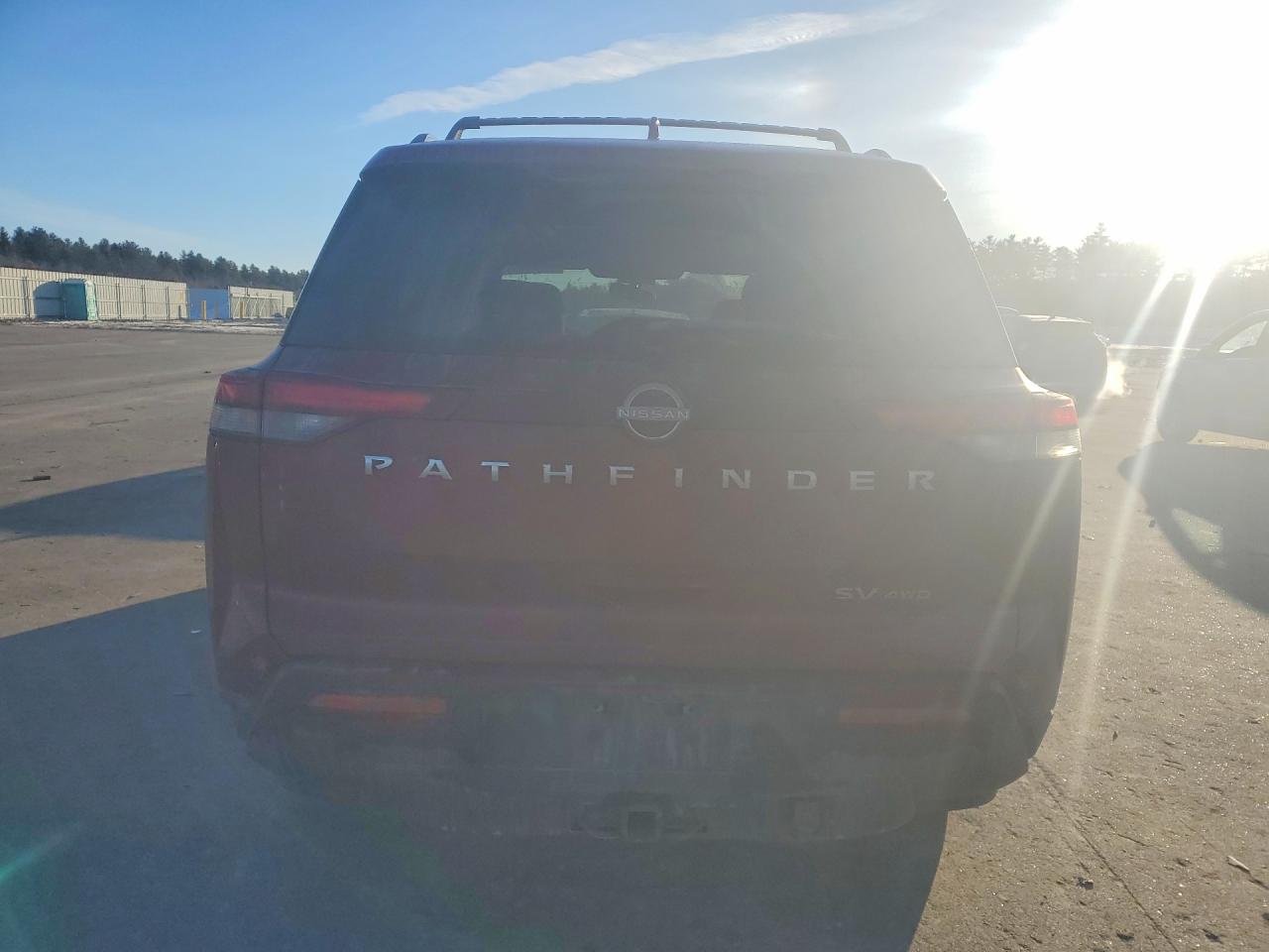 Nissan Pathfinder Sv