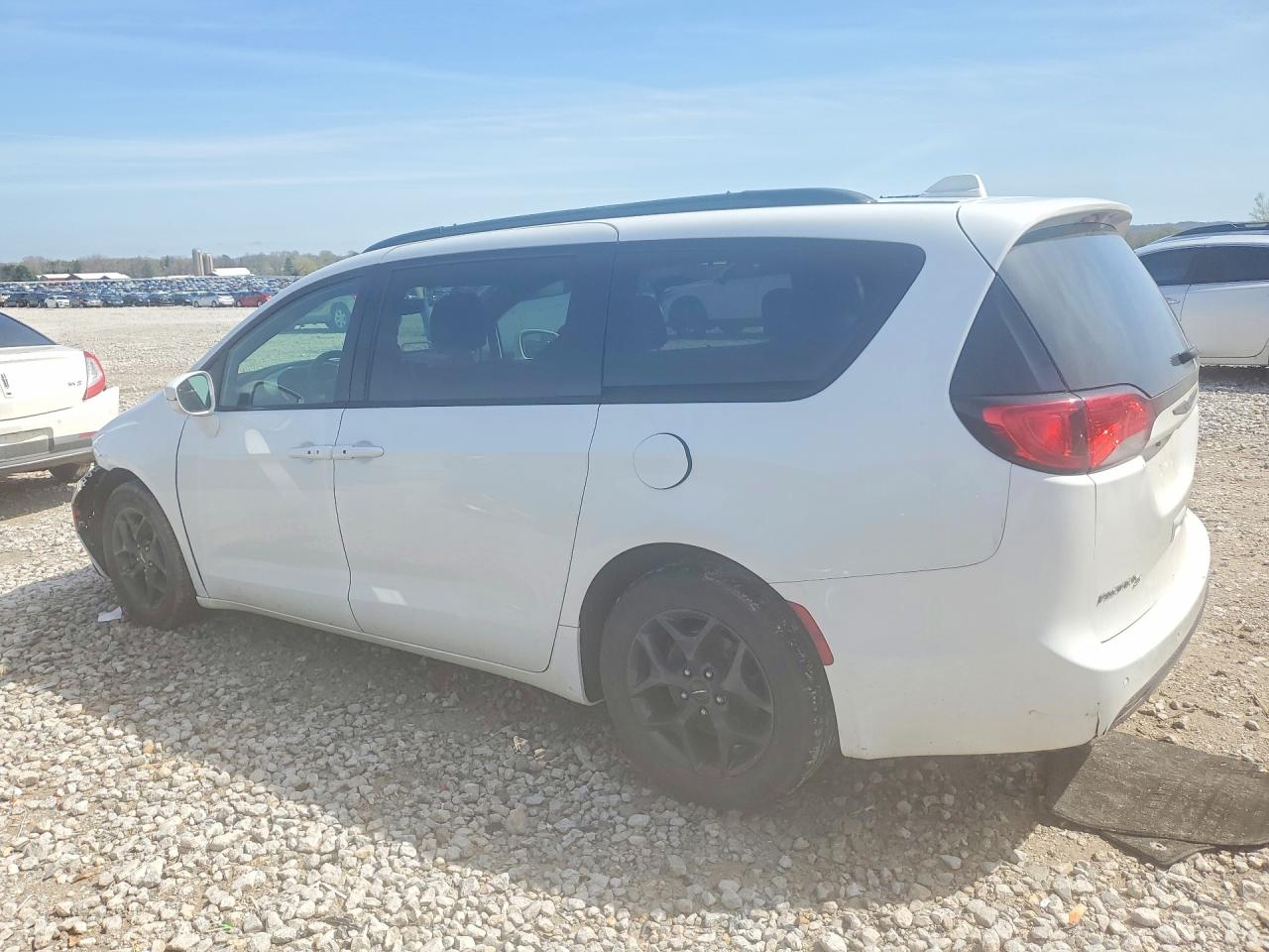 Chrysler Pacifica Limited