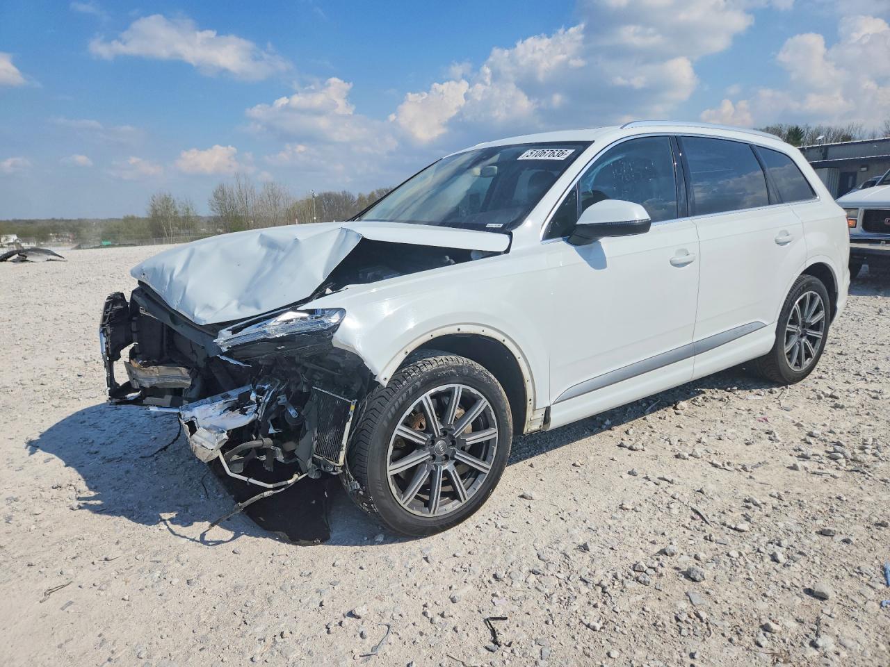 Salvage Audi Q7 Image