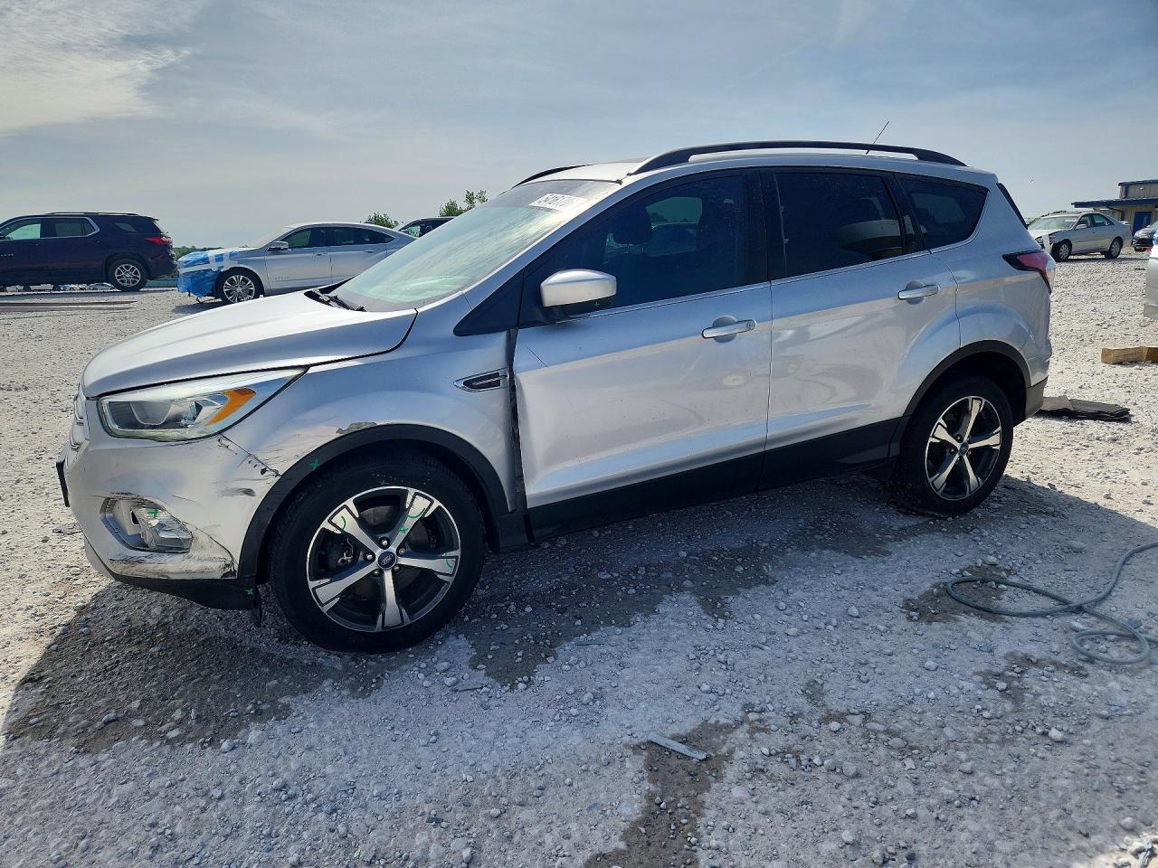 Salvage Ford Escape Image