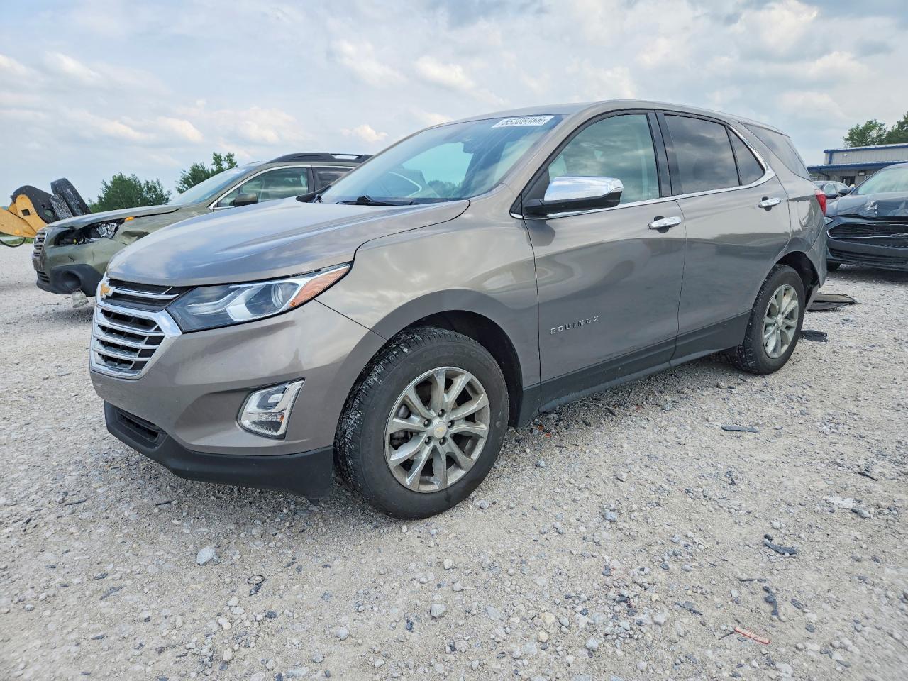 Salvage Chevrolet Equinox Image