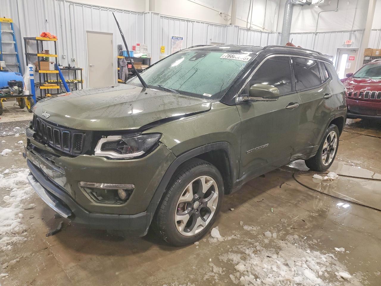 Salvage Jeep Compass Image