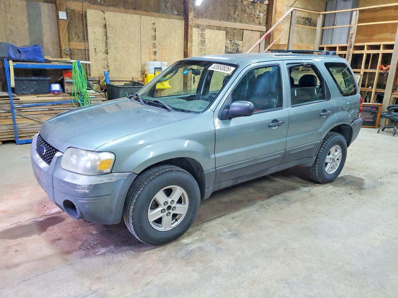 Salvage Ford Escape Image