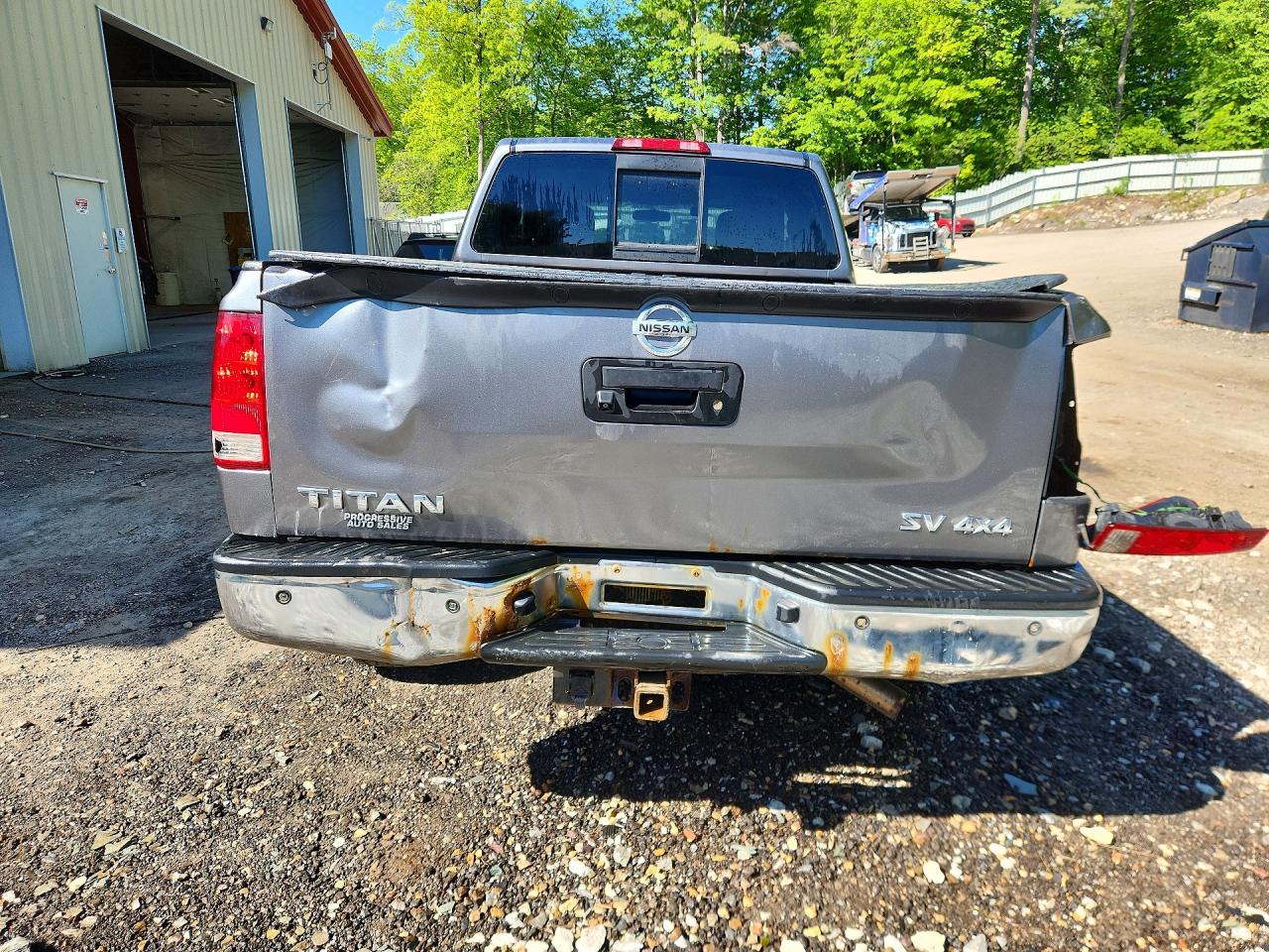 Nissan Titan Sv